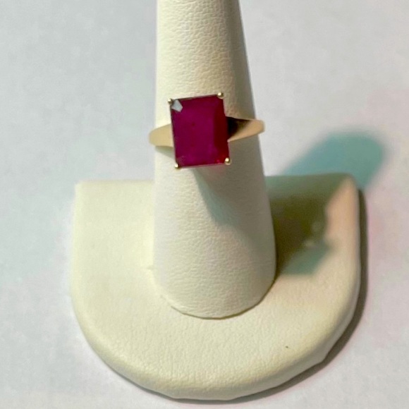 Ruby Solitaire 10k Yellow Gold 8 - Picture 4 of 8